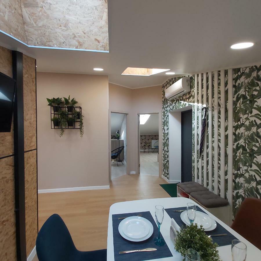Two-Bedroom Apartment Near Forum Liov Exterior foto